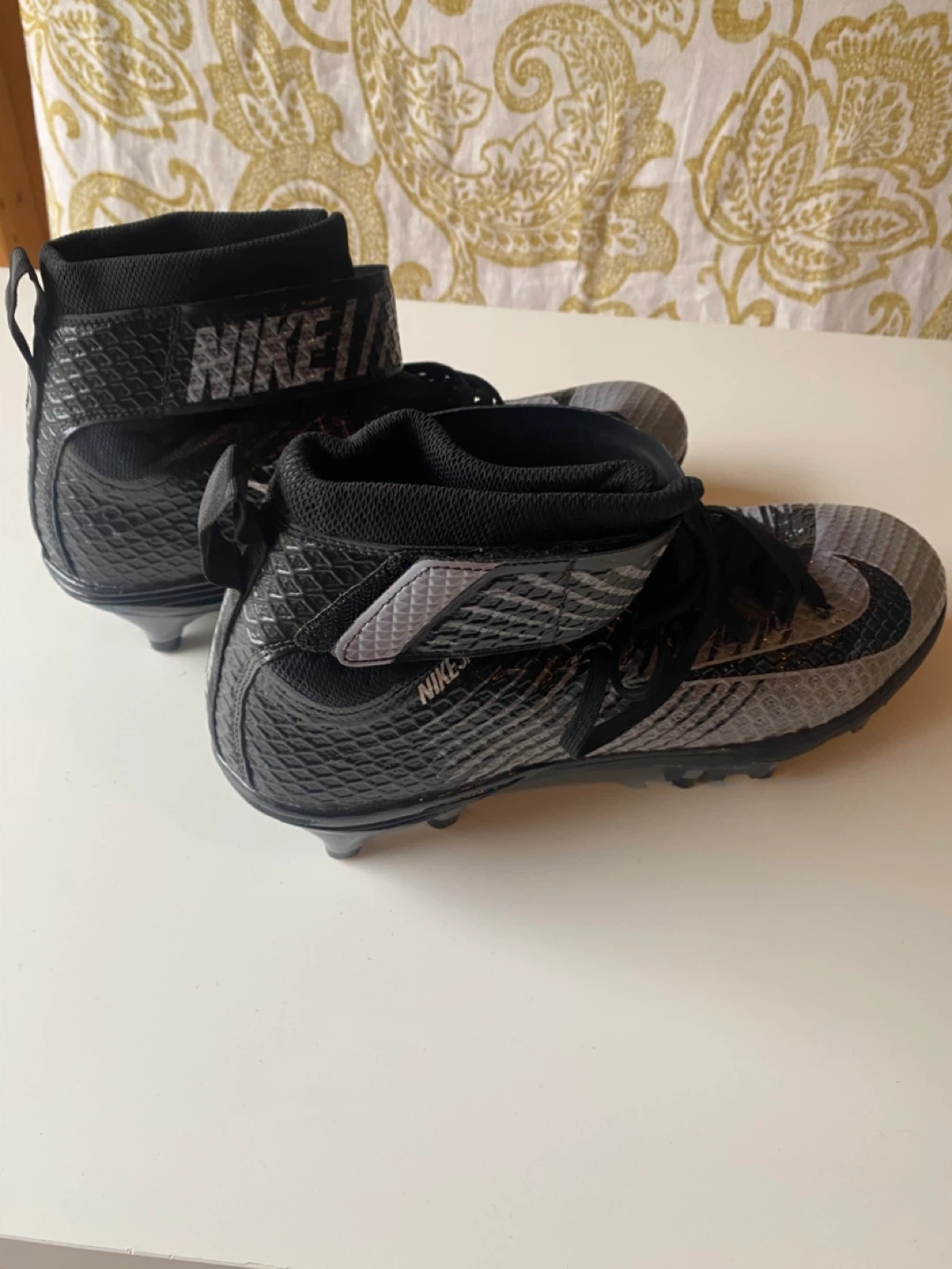 Nike Football Cleats - photo 2