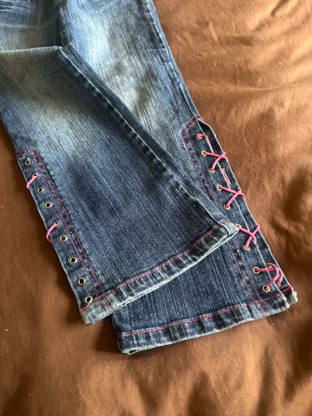 Girl's Blue Denim Jeans with Pink Lacing and Butterfly Pockets - photo 2