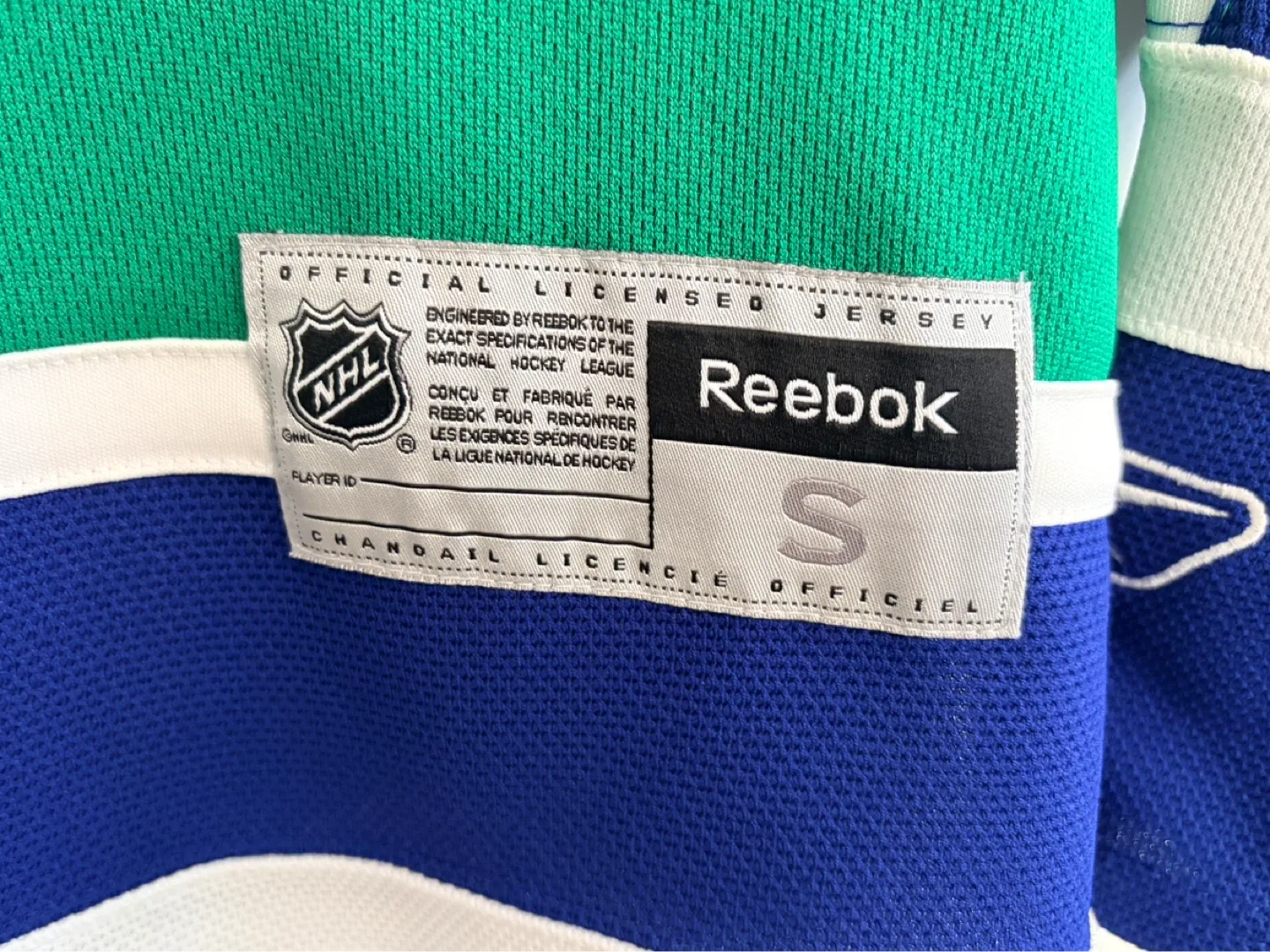 Authentic Reebok Vancouver Canucks 40th Anniversary Jersey Small - photo 5
