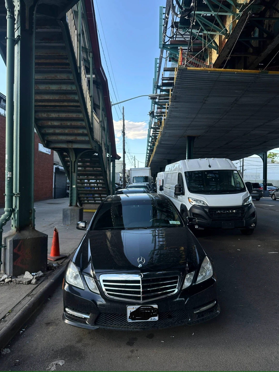 Mercedes-Benz E350 4MATIC Sedan 2013