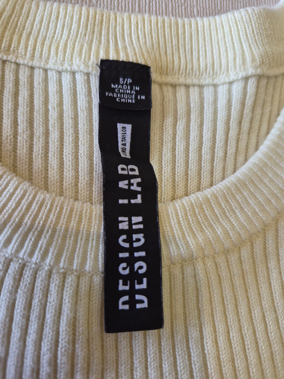LORD & TAYLOR COLD SHOULDER SWEATER - photo 2