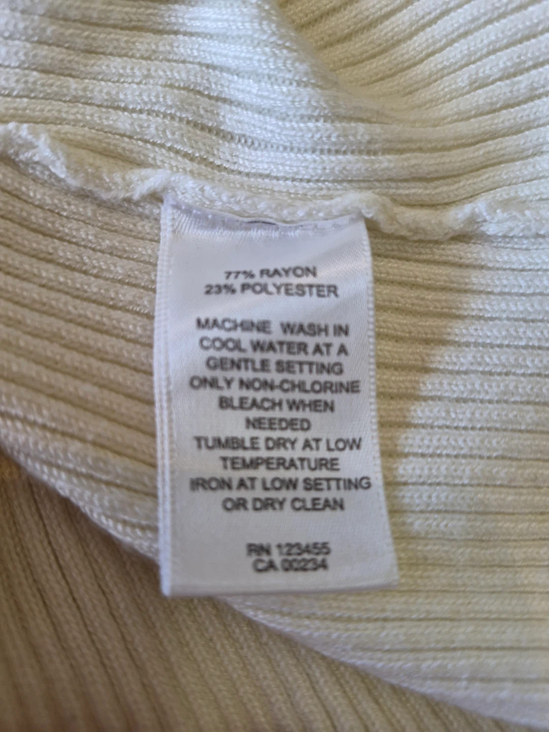 LORD & TAYLOR COLD SHOULDER SWEATER - photo 3