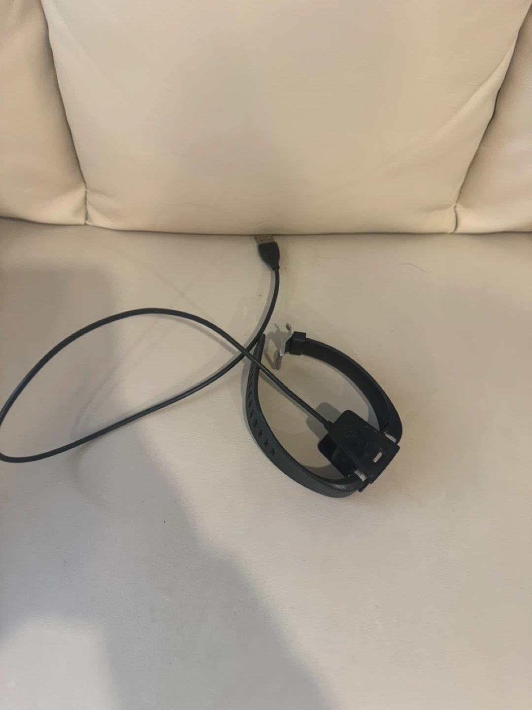 Fitbit charge 2 . Works great . - photo 4