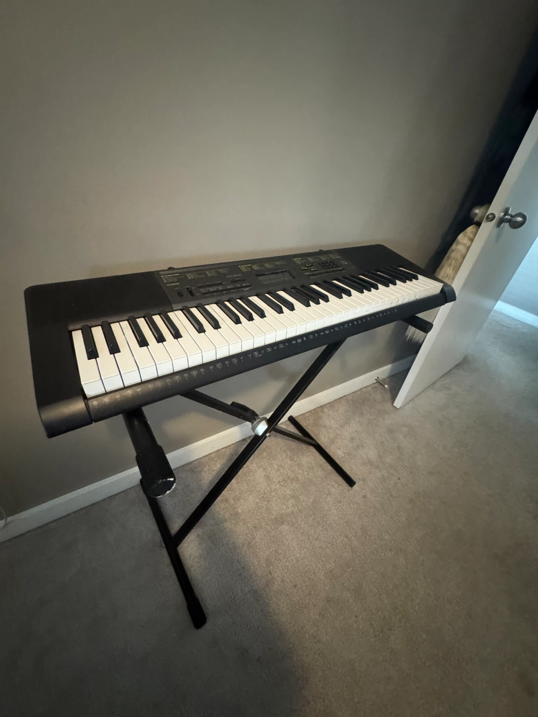 Casio CTK-2200 Keyboard with Stand