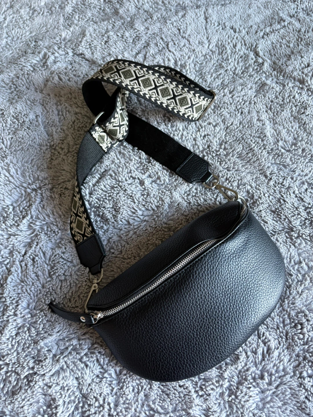 Calvin Klein Tote Bag and Belt Bag Set - photo 2