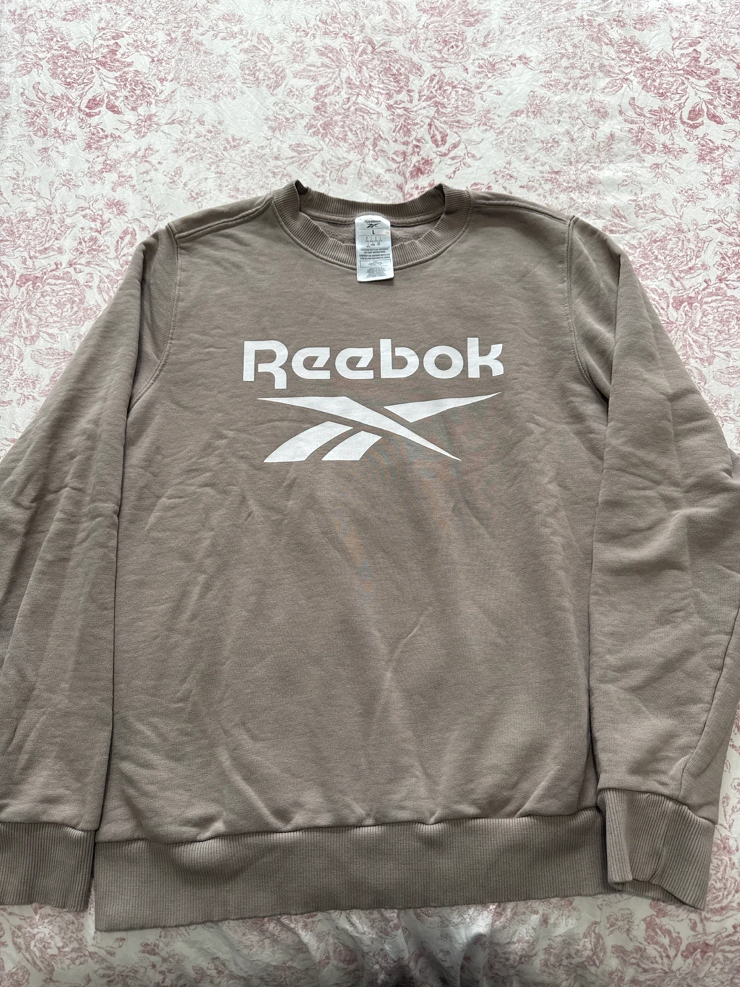 Reebok Crewneck Sweatshirt - Size L