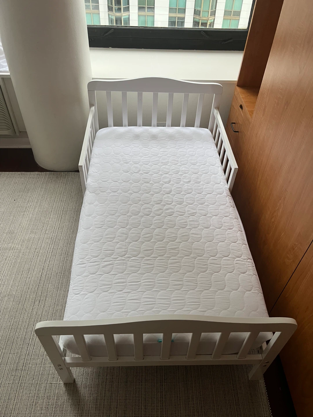 Toddler Bed with mattress and waterproof mattress protector