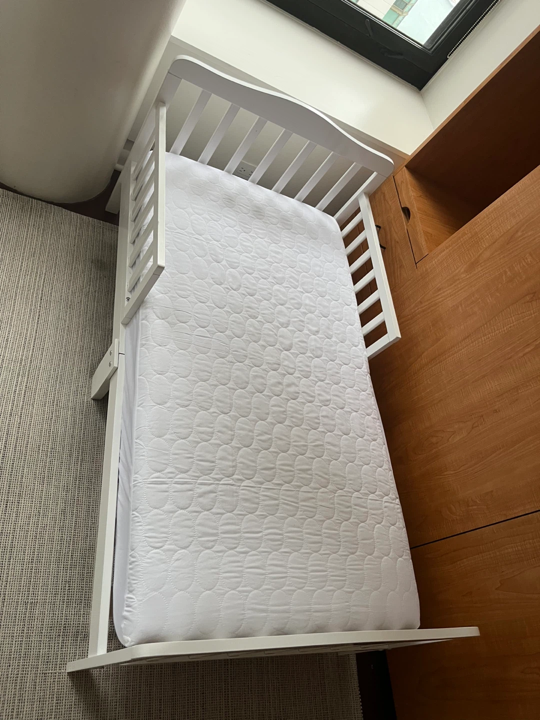 Toddler Bed with mattress and waterproof mattress protector - photo 2