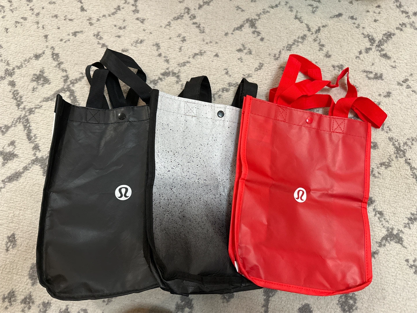🆓 Lululemon Tote Bags (3) 🛍️