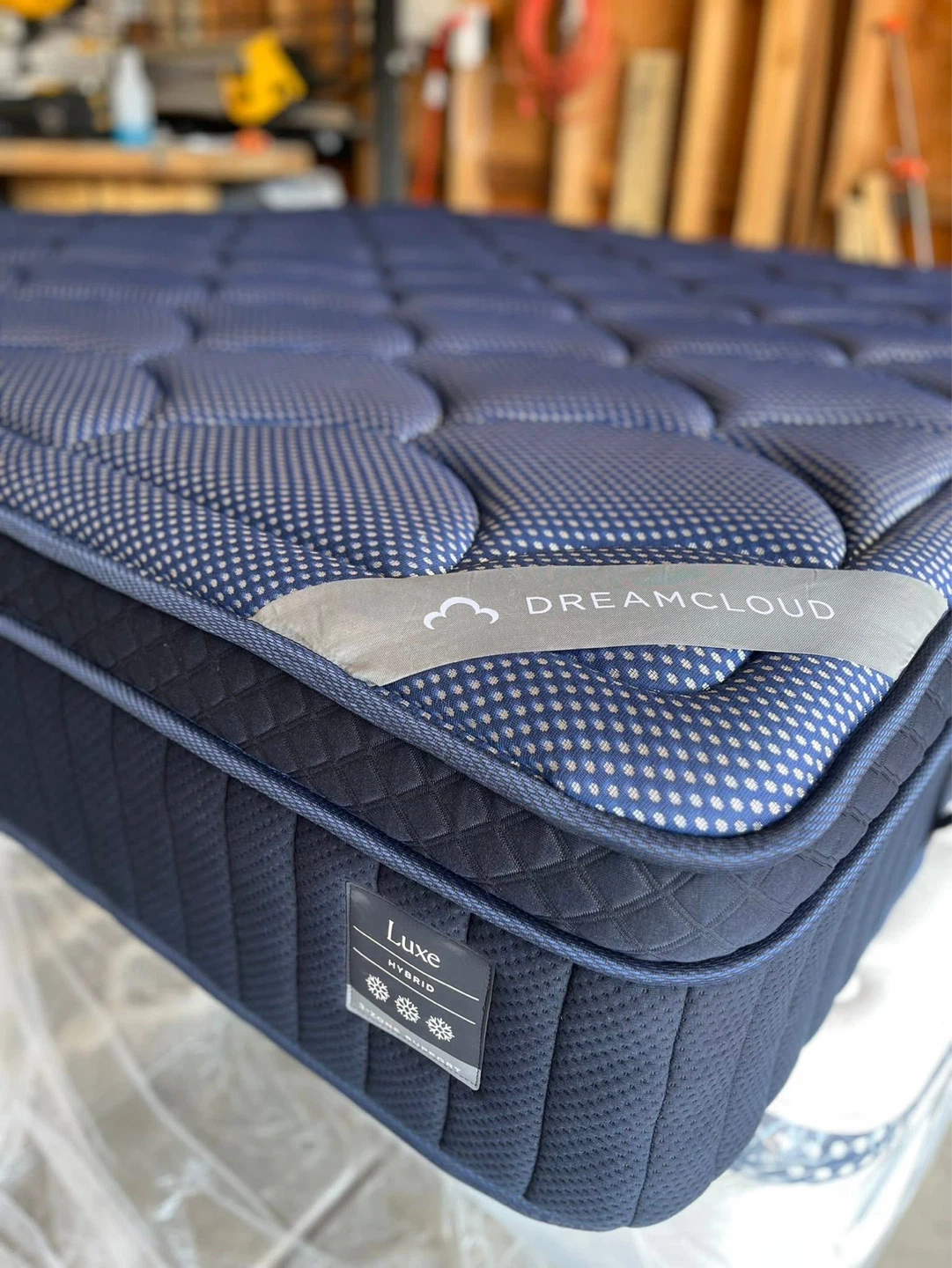 DreamCloud Luxe Hybrid Mattress, King, Like New - photo 3