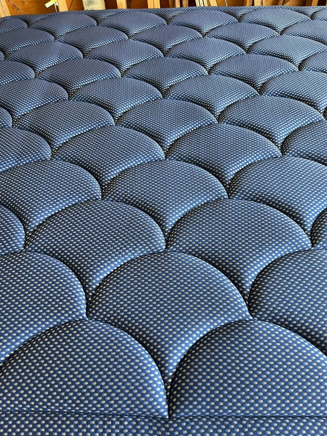 DreamCloud Luxe Hybrid Mattress, King, Like New - photo 2