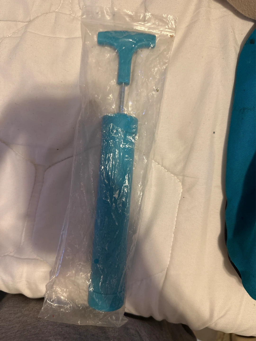 Blue T-Handle Ball Pump - photo 2