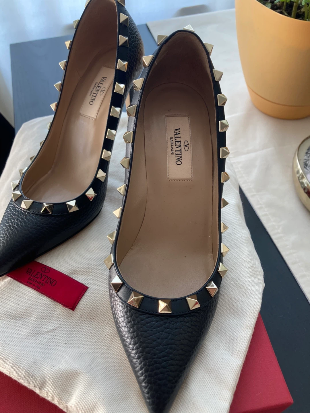 *Authentic* Valentino Rockstuds Size 5 - photo 2