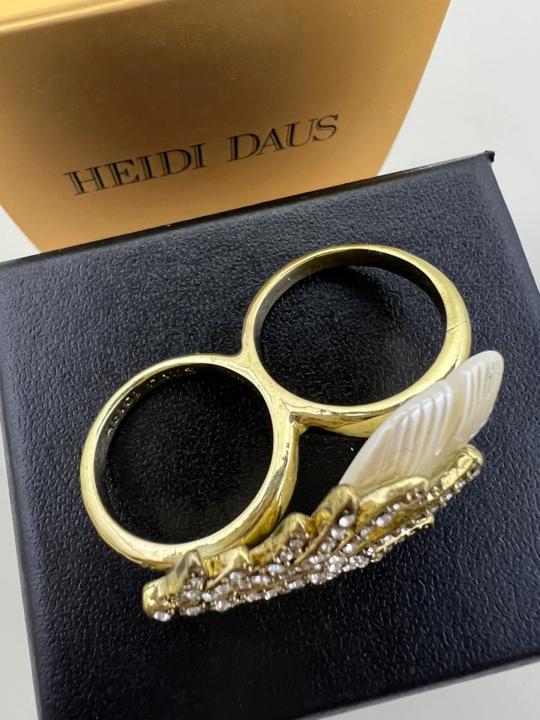 Brand New Heidi Daus "Pretty Plumage" Two-Finger Ring - photo 4