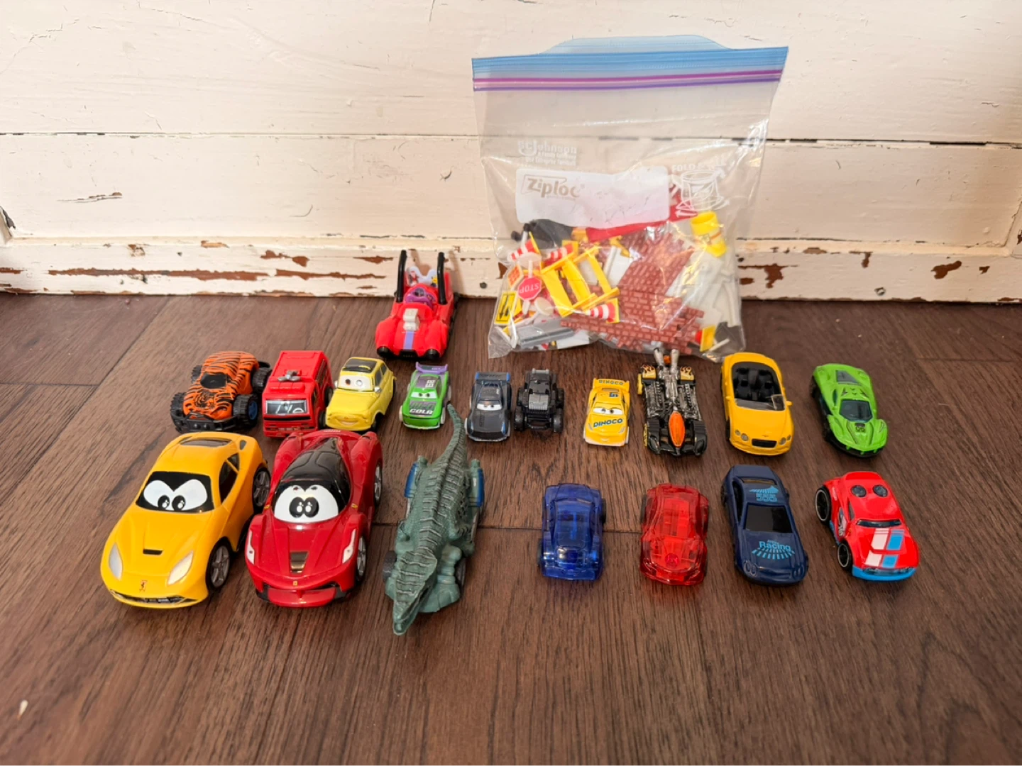 Lot of 18 Toy Cars and Accessories