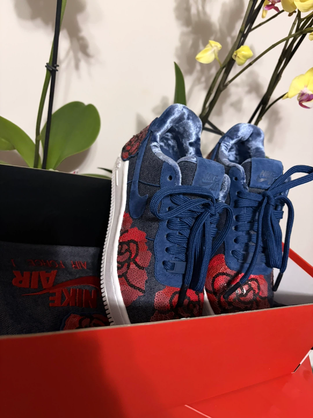 Nike Air Force 1 – Rose Sequin Design - photo 3