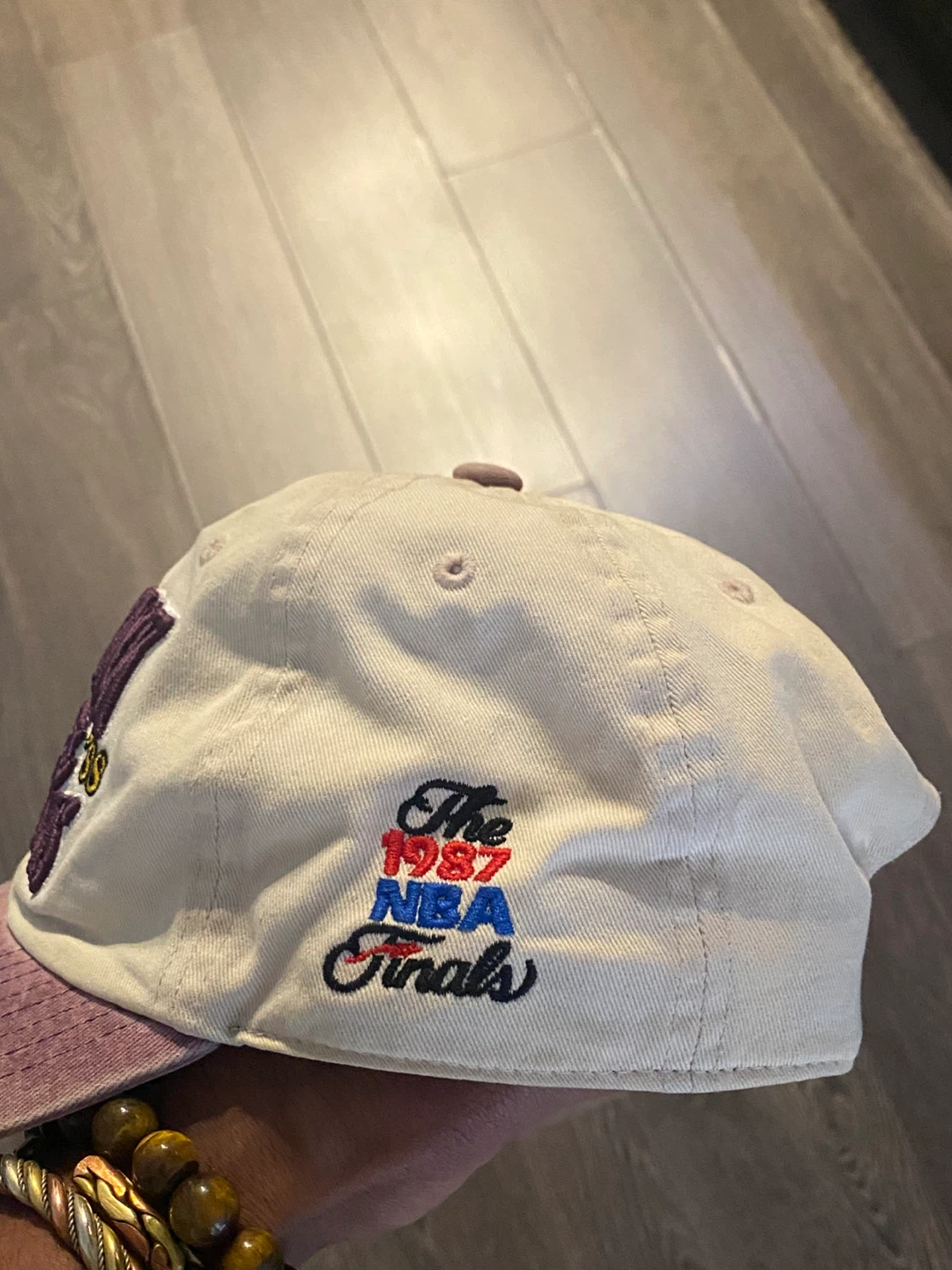 Los Angeles Lakers Back 2 Back World Champions Cap - photo 3