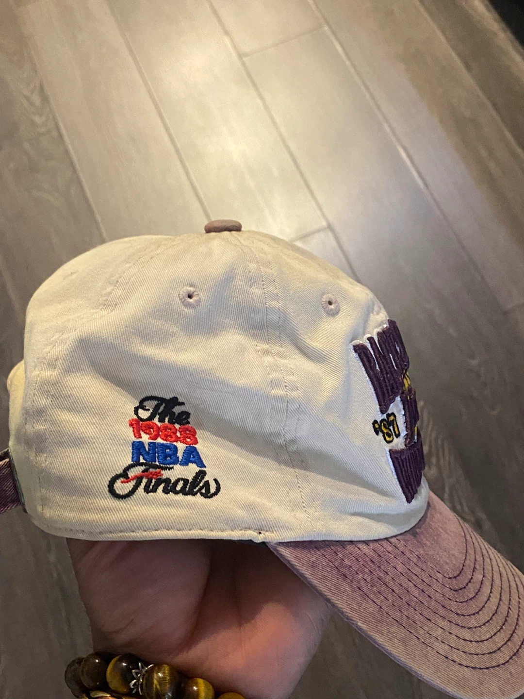 Los Angeles Lakers Back 2 Back World Champions Cap - photo 2