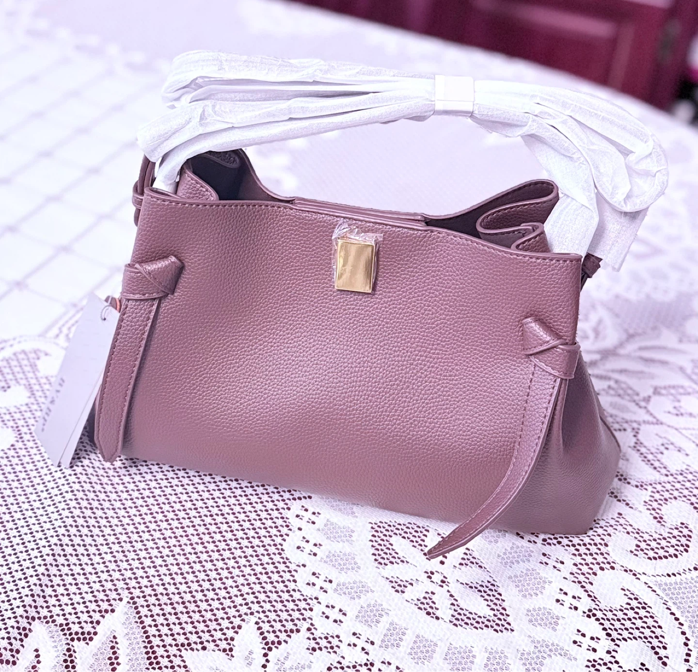 New Yuzefi Gyoza Leather Shoulder Bag