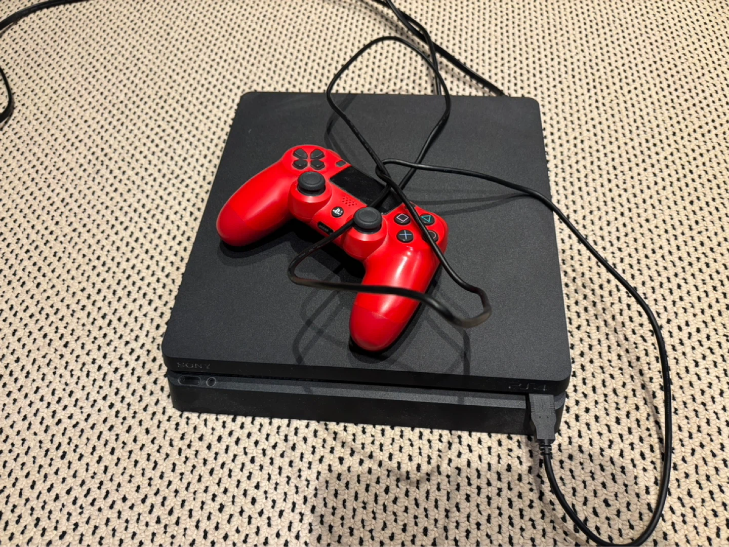 PlayStation 4 + Controller