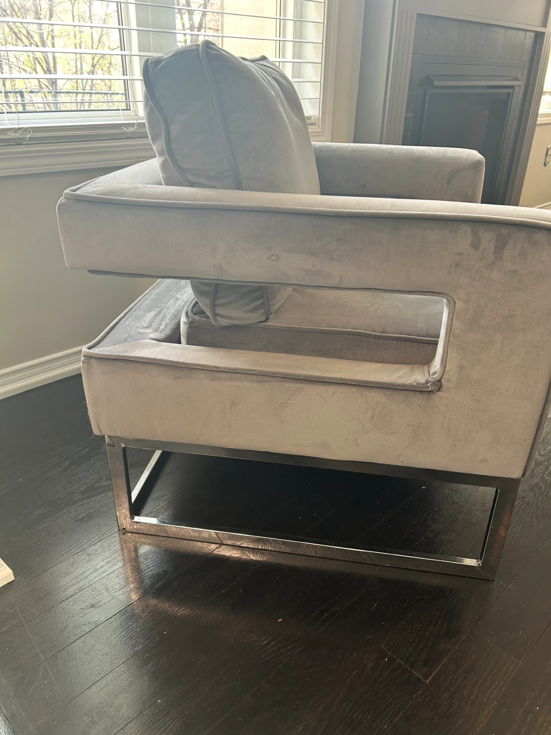 Grey Velvet Armchair with Metal Base - photo 2