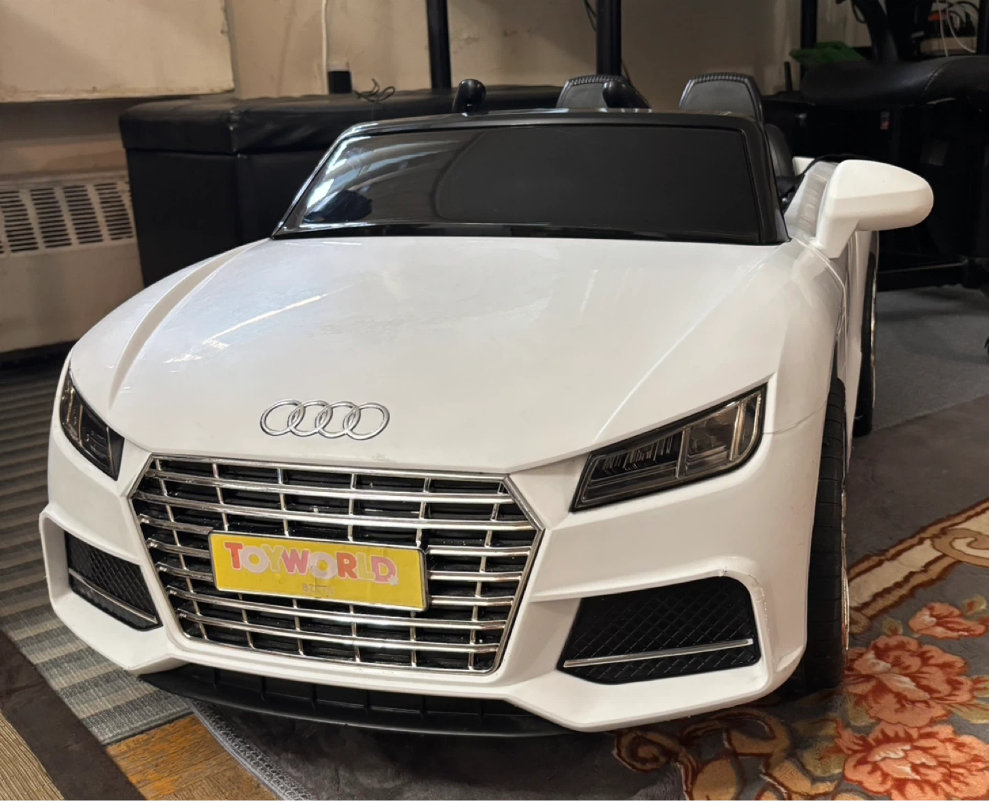 White Audi Ride-On Car with Remote Control - photo 4