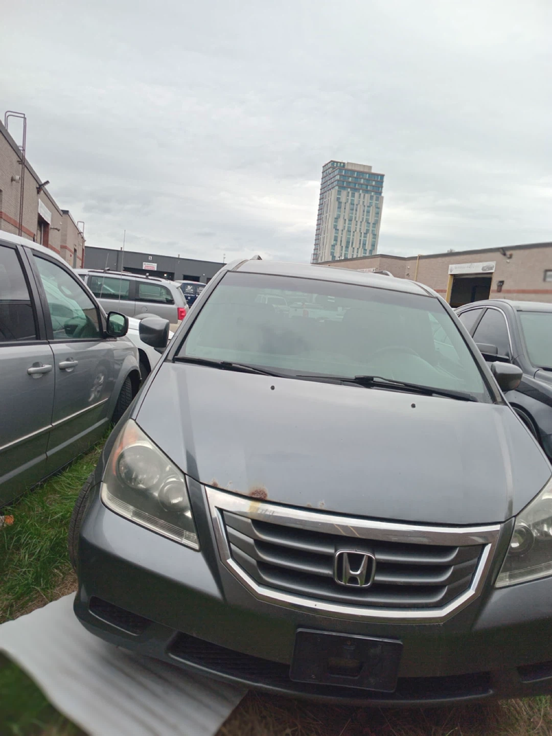 Honda Odyssey Minivan - photo 2