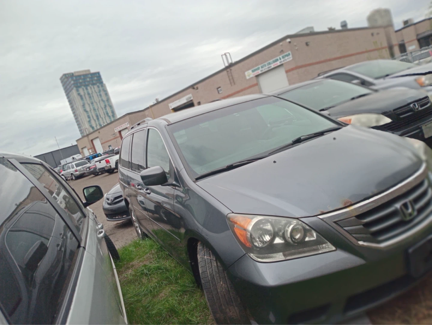 Honda Odyssey Minivan - photo 3