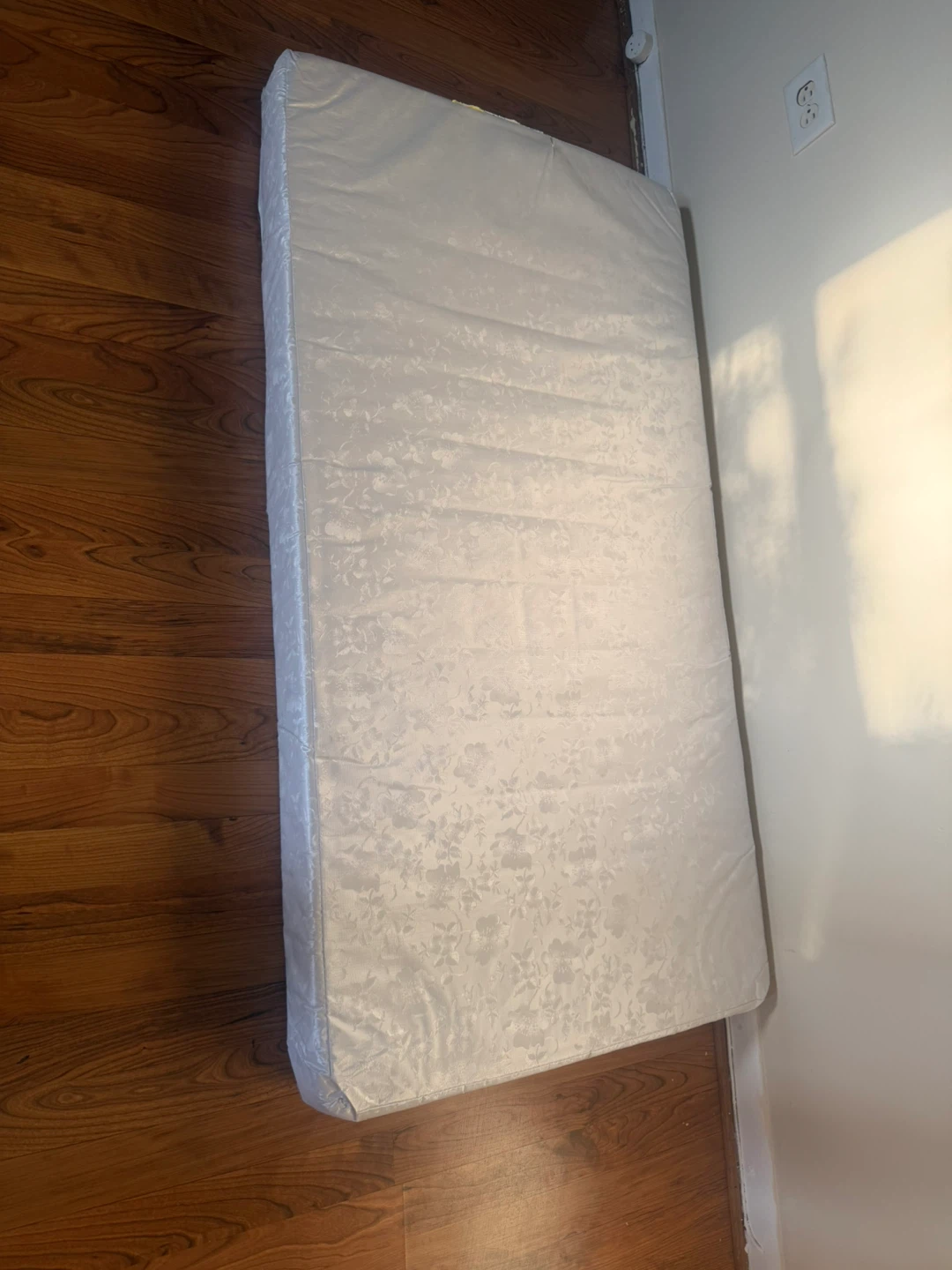 White crib Mattress - photo 2