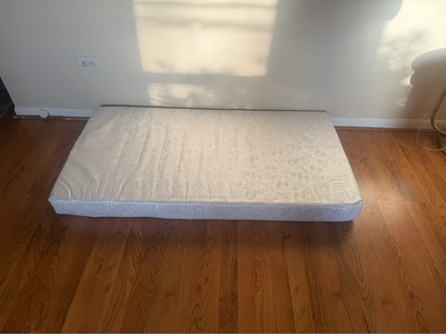 White crib Mattress