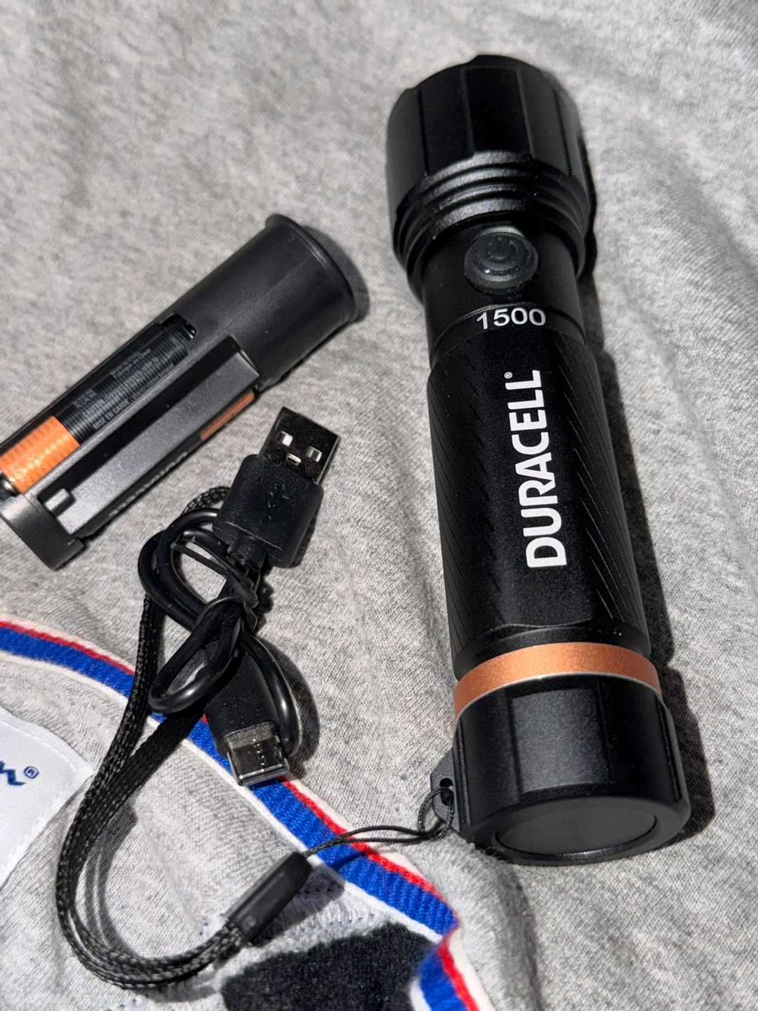 Duracell 1500 Lumen LED Flashlight NEW - photo 2