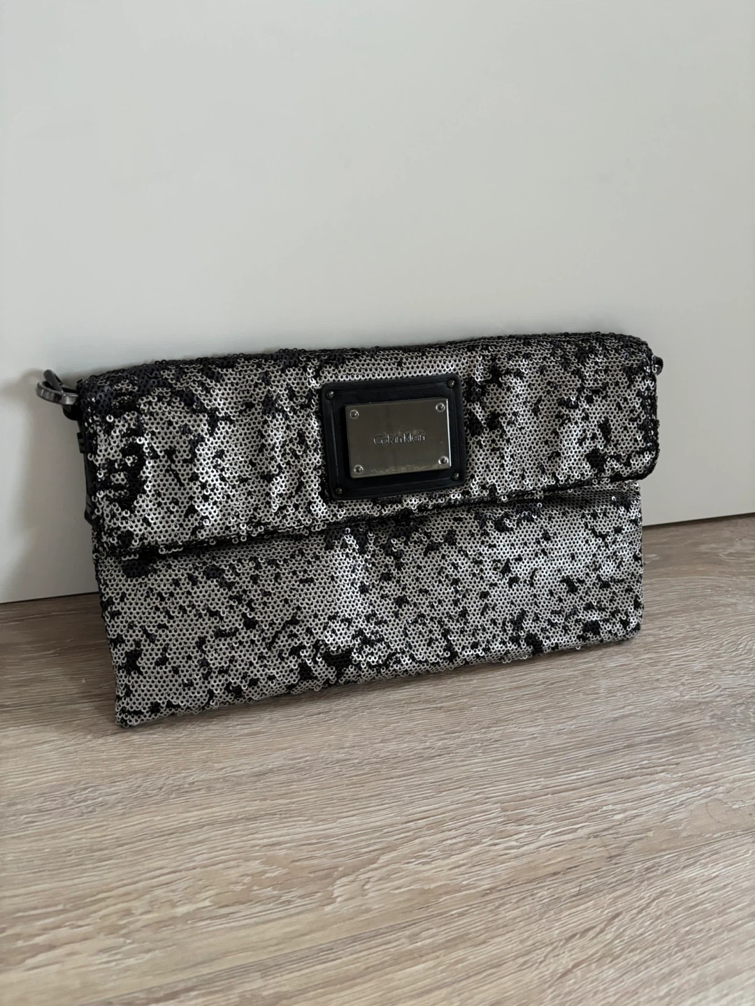 Calvin Klein Sequin Purse/Clutch - photo 2
