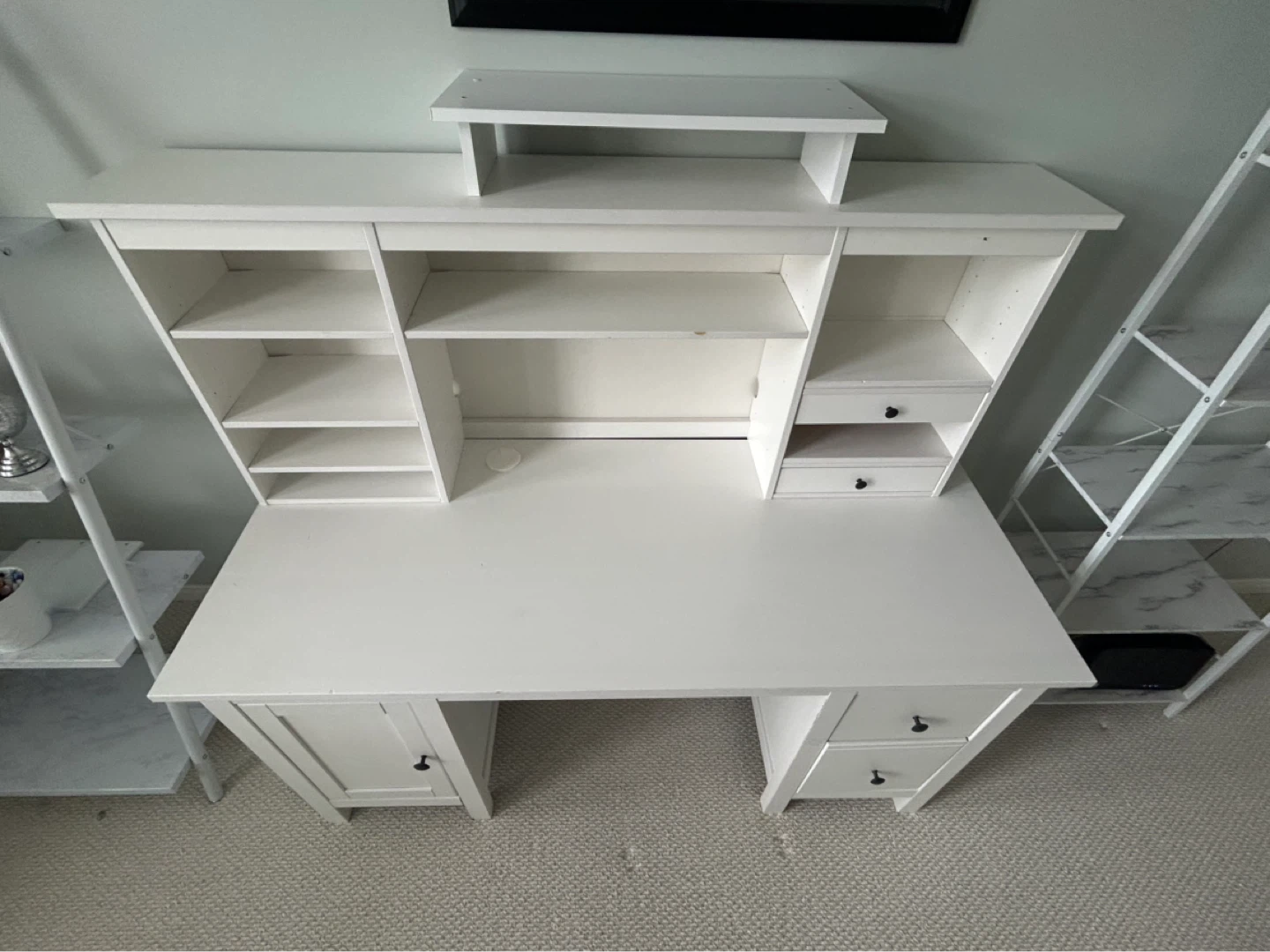 White Computer Desk with Hutch and Drawers - photo 3