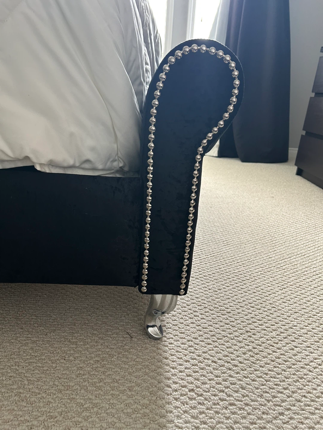 Black Velvet Tufted Queen Bed Frame - photo 2