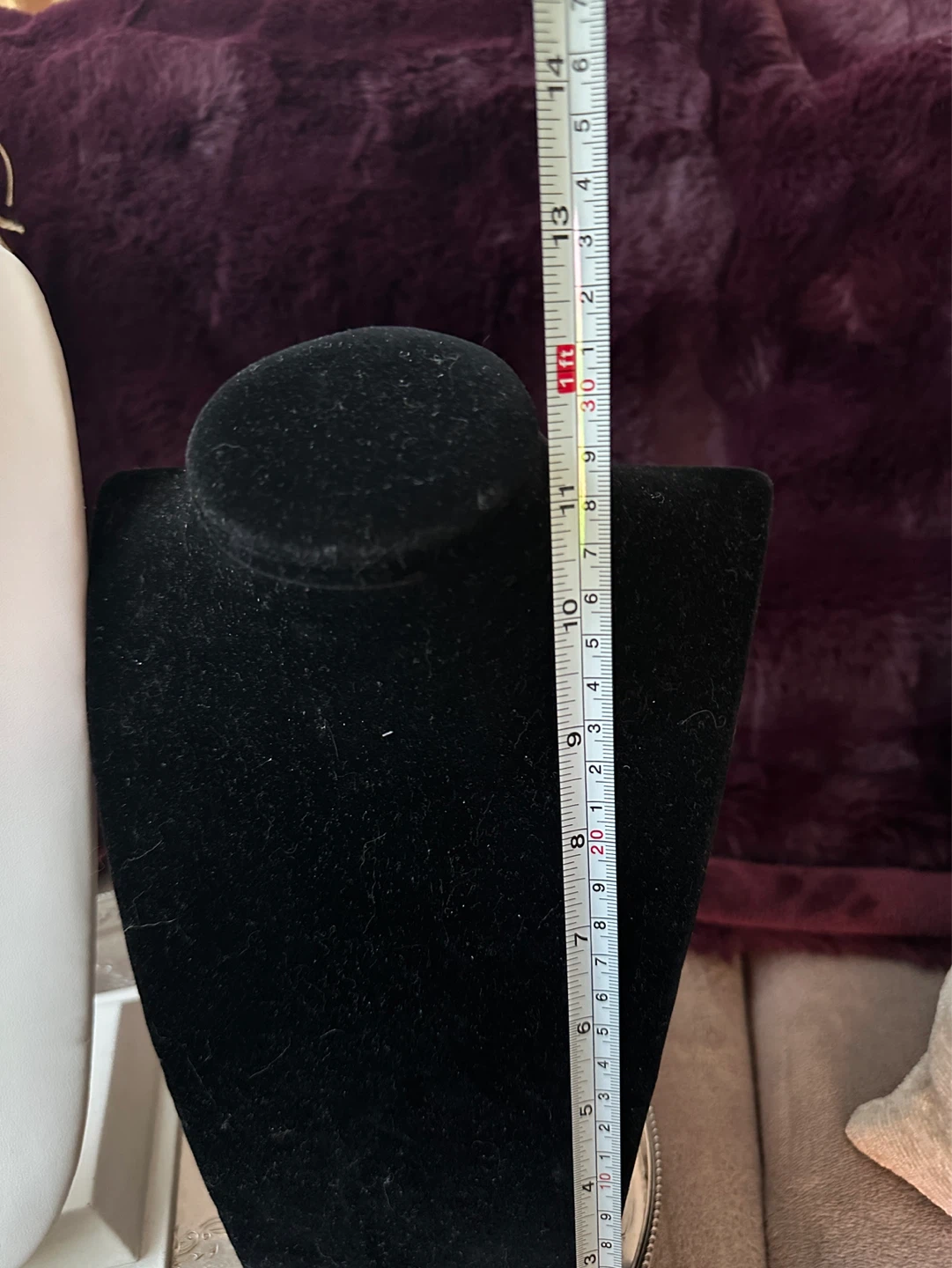 Jewelry Display Busts - White and Black Velvet - photo 4