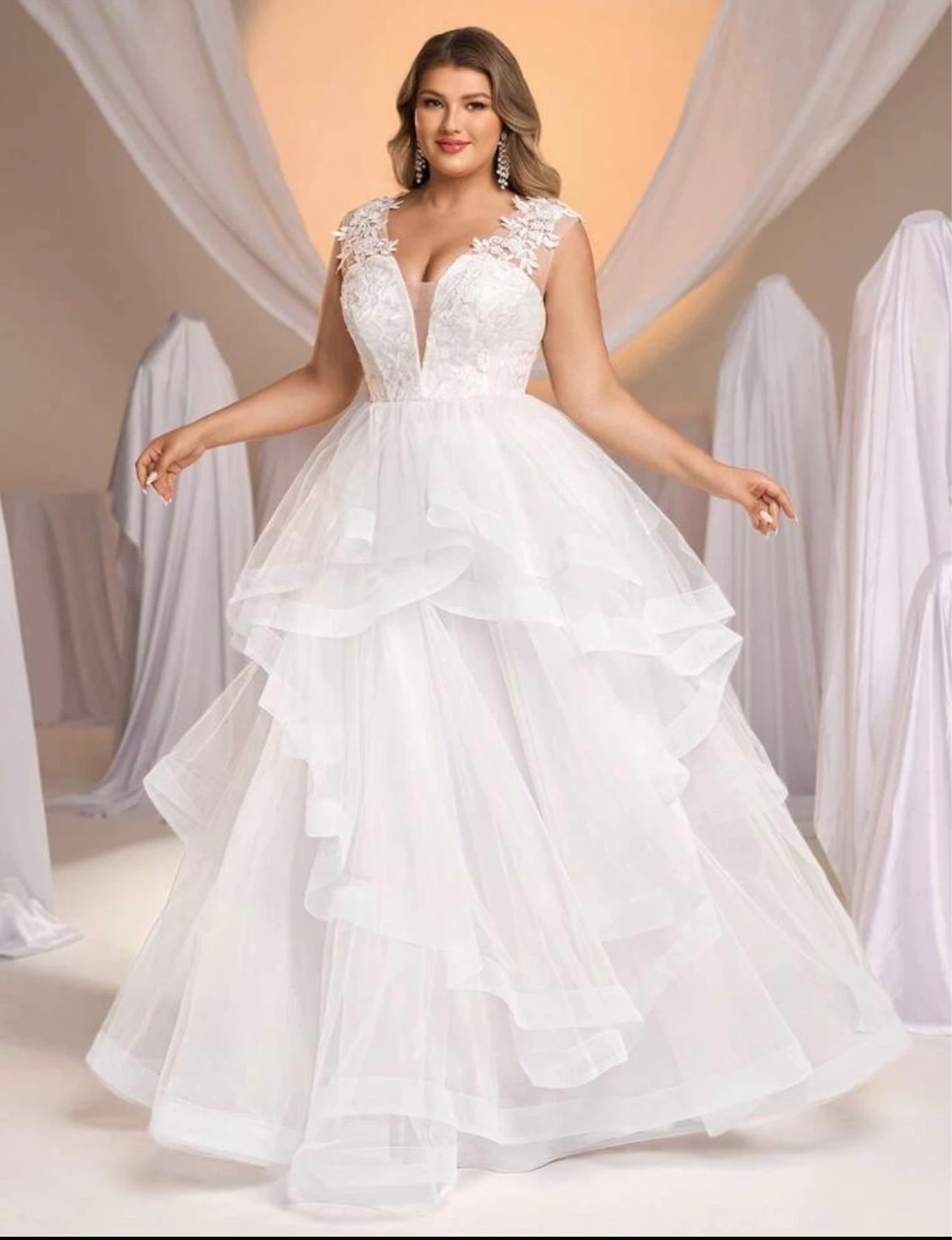 Elegant Romantic Wedding Dress. Size US14(1XL)