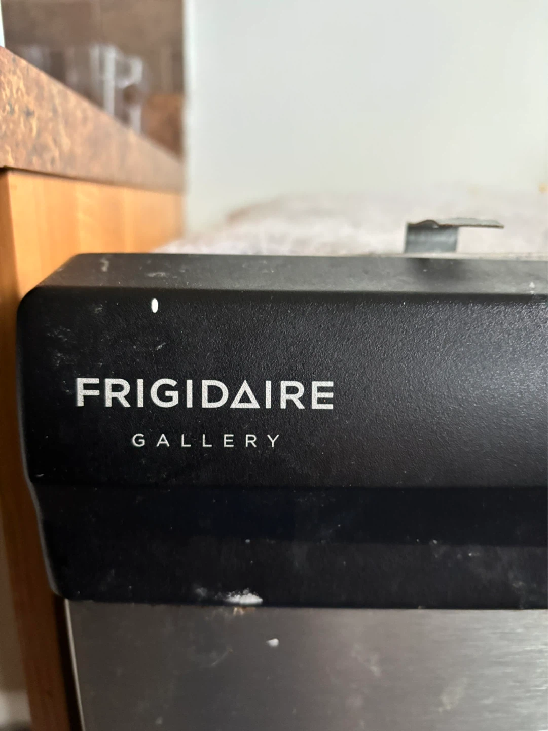 Frigidaire Gallery Dishwasher - photo 2
