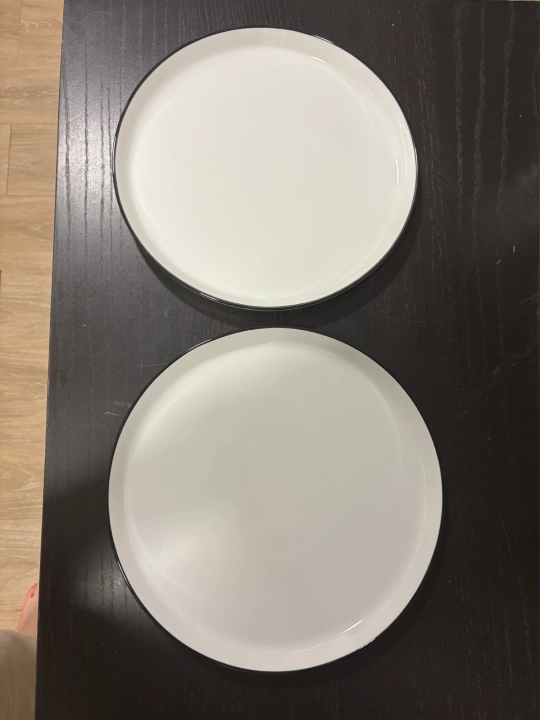 White Ceramic Dinner Plates with Black Rim (Set of 2) - photo 2