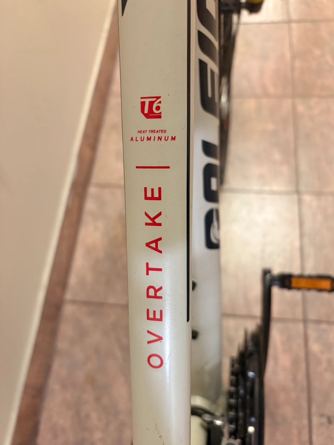 Raleigh Overtake Hybrid Bike - photo 2