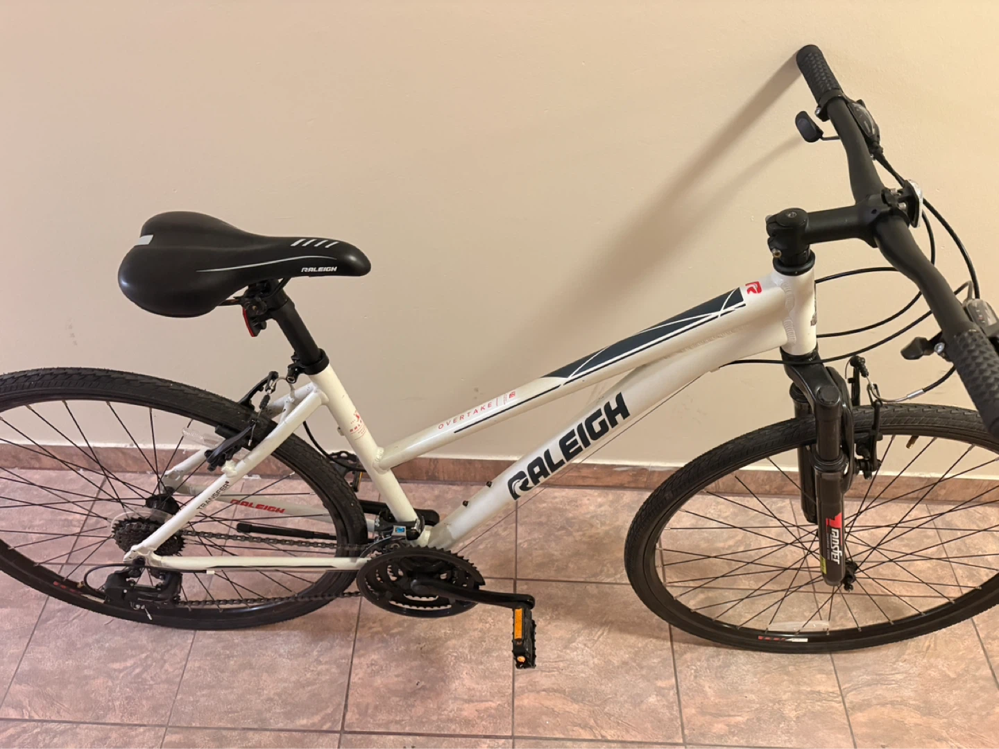 Raleigh Overtake Hybrid Bike
