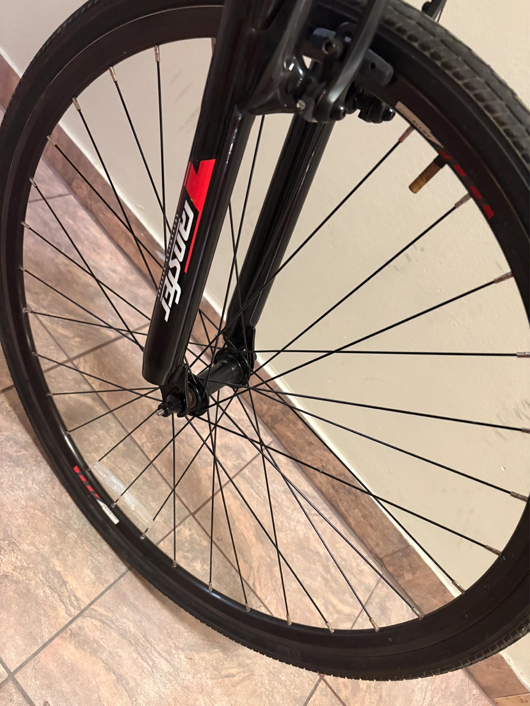 Raleigh Overtake Hybrid Bike - photo 3