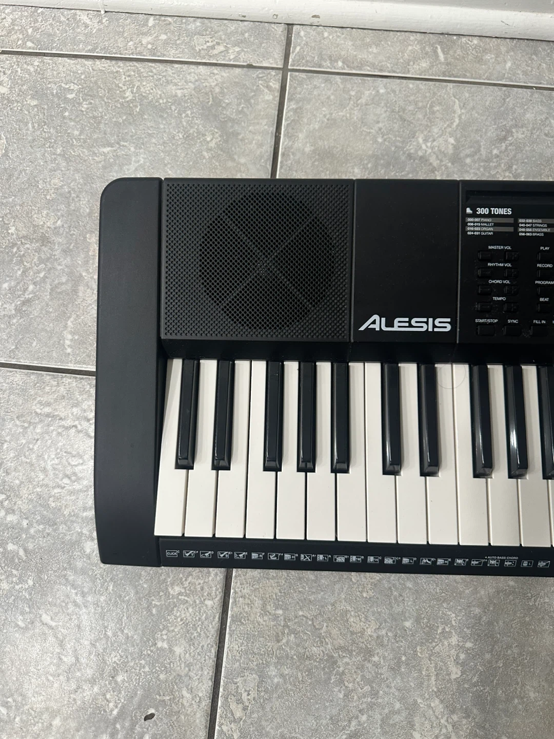 Alesis Harmony 61 Keyboard for sale - photo 2