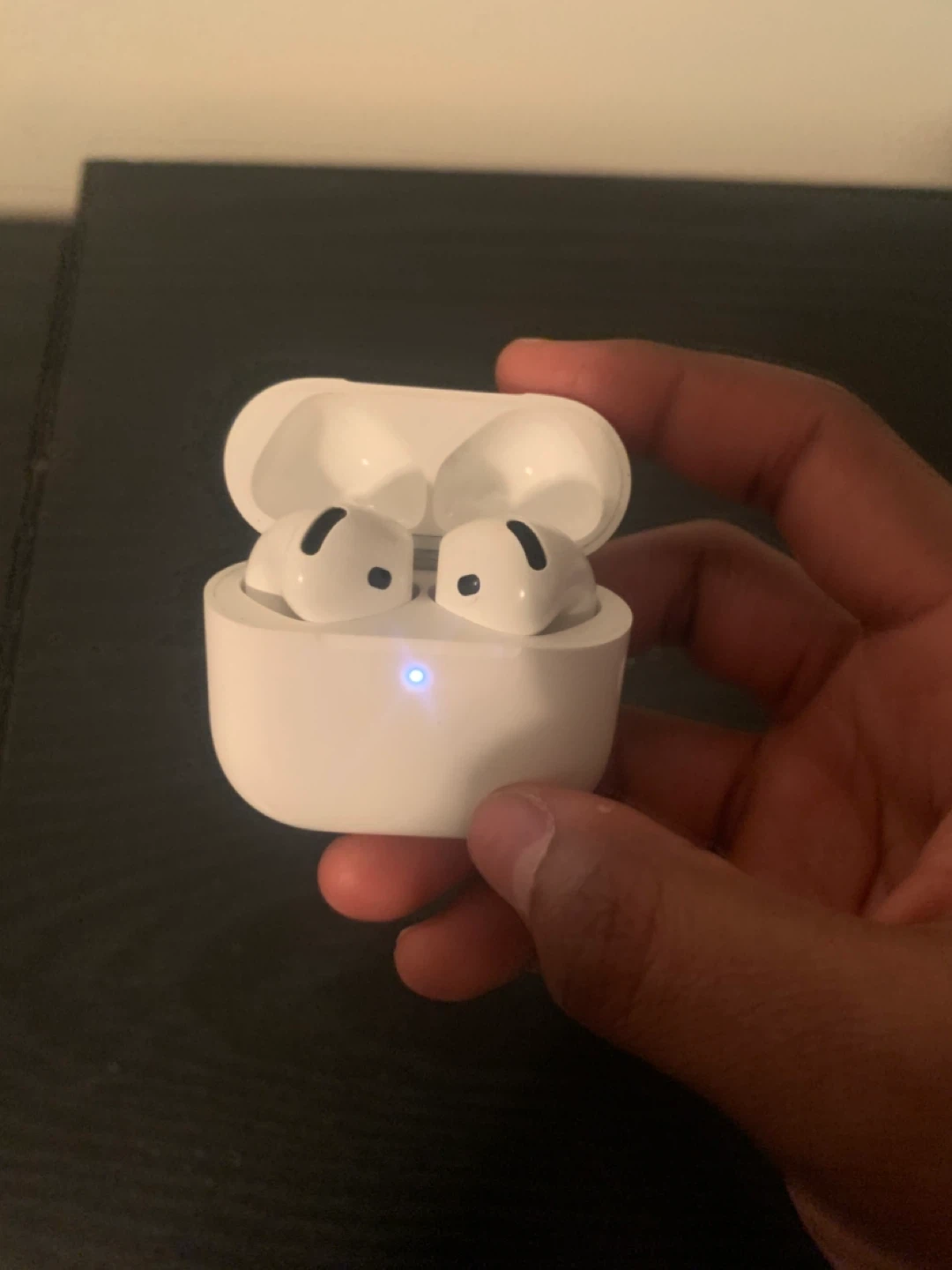 Selling AirPods - photo 2
