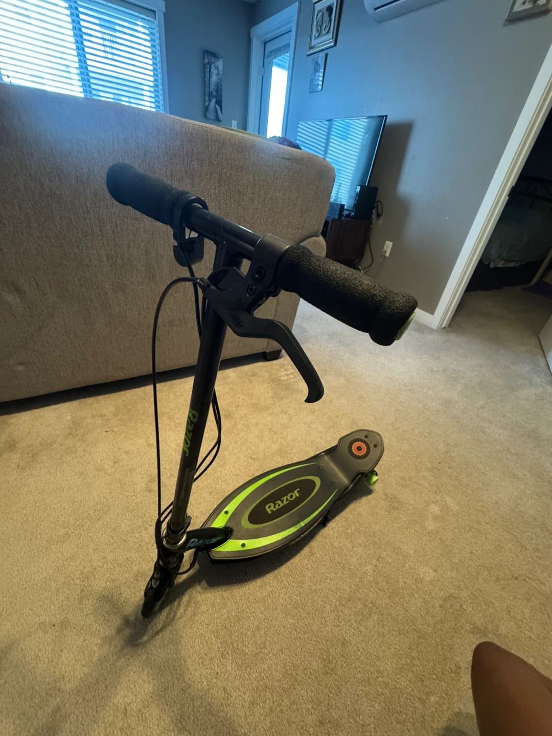 Razor Electric Scooter - photo 2