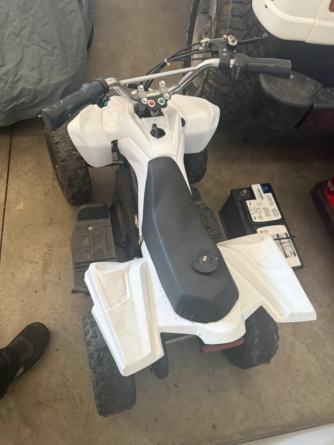 White Kids Electric ATV - photo 3