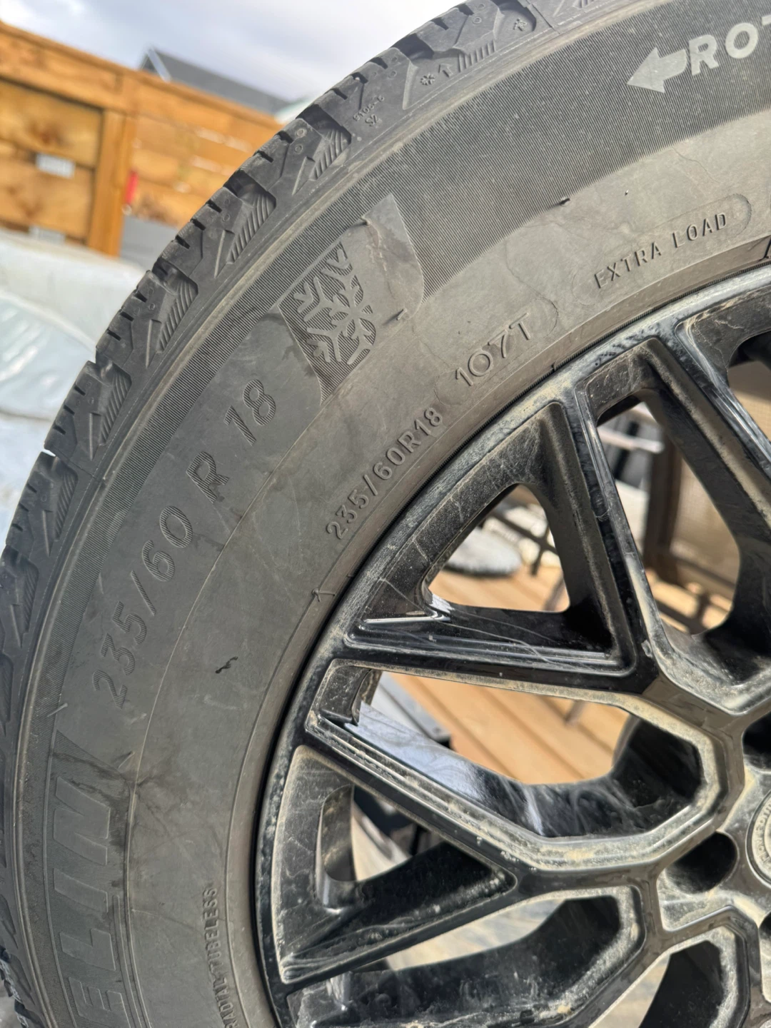 Michelin 235/60R18 Winter Tire and Rim - photo 2
