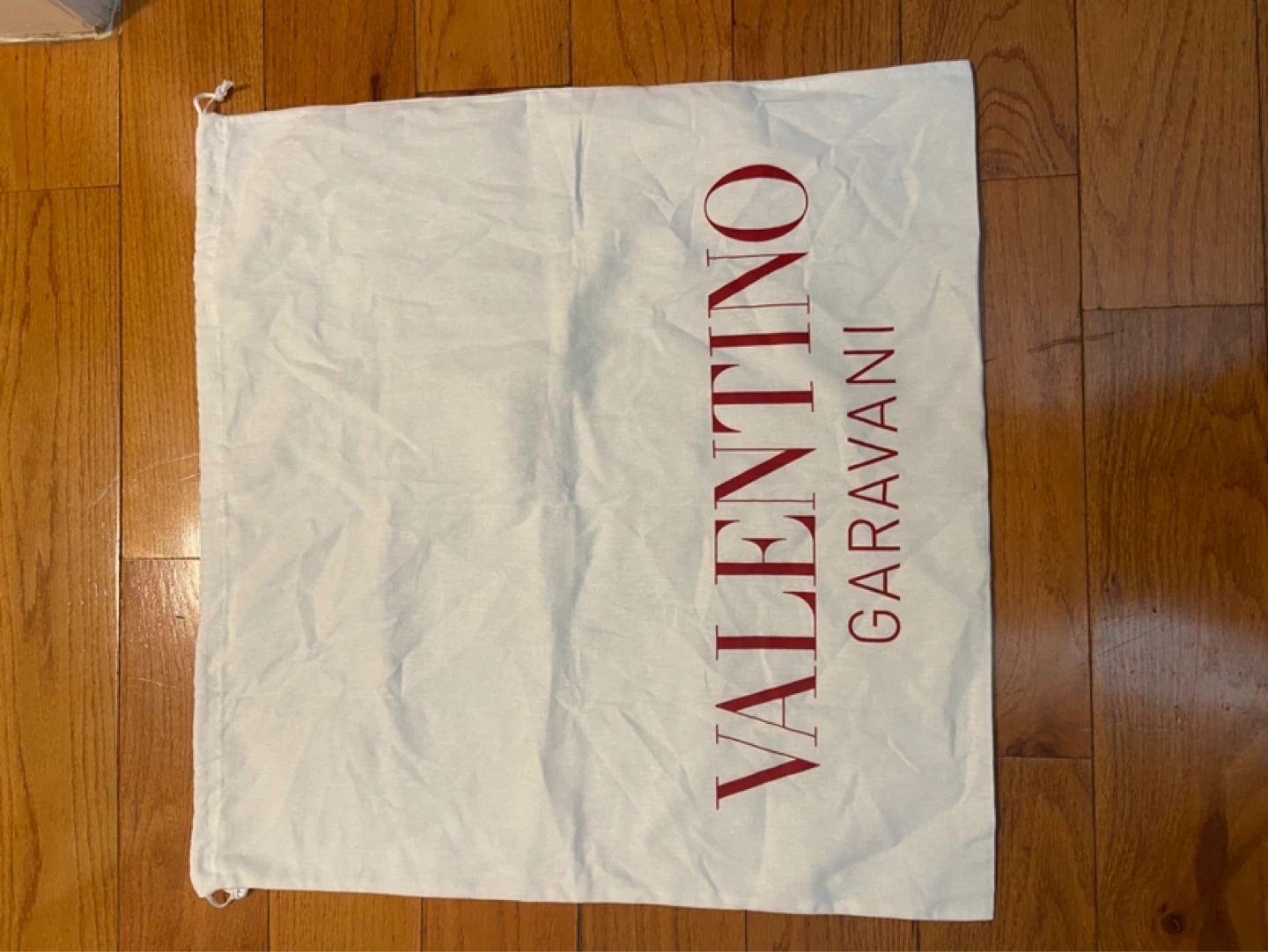 Valentino Garavani Dust Bag, 100 % Authentic