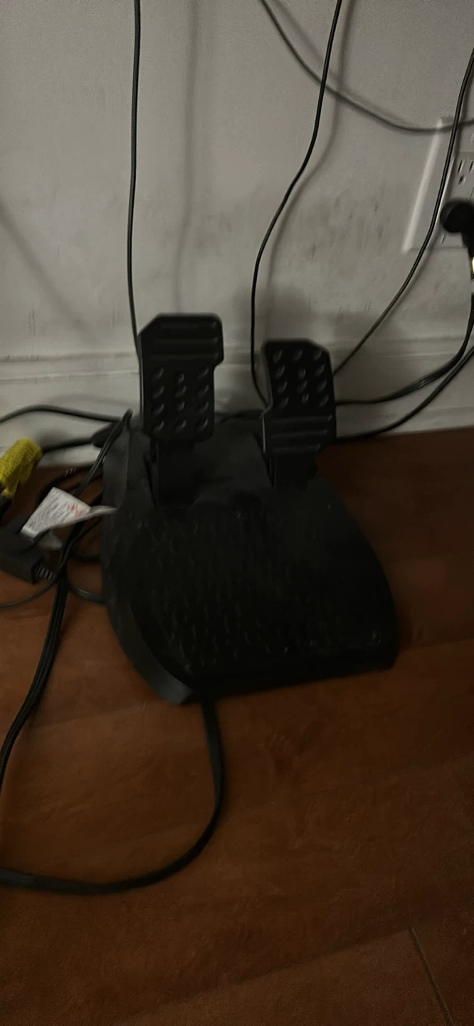 Thrustmaster T150 Racing Wheel and Pedals - photo 2