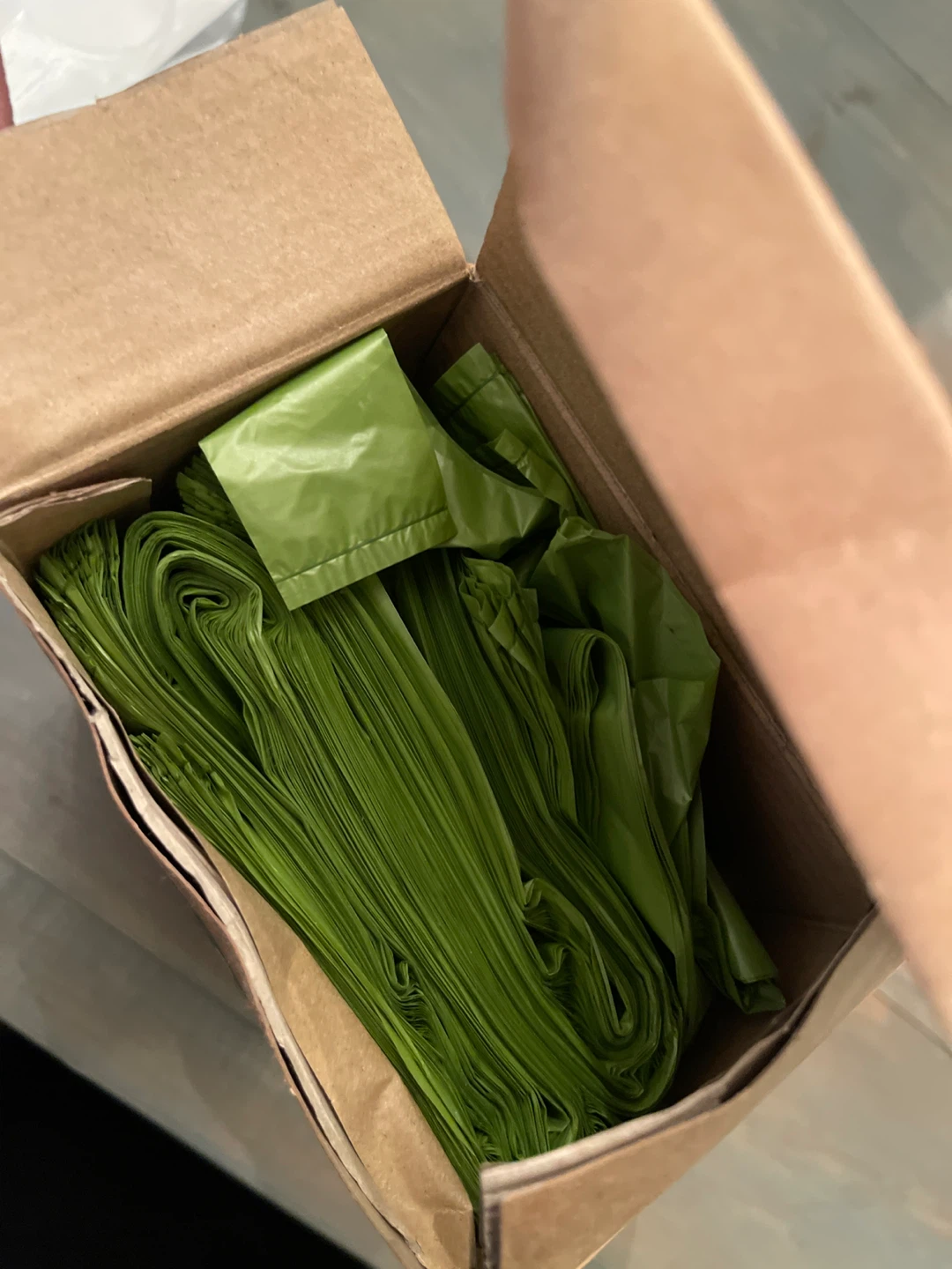 Pogi's Earth Friendly Poop Bags - almost 300 Handle Bags - photo 2