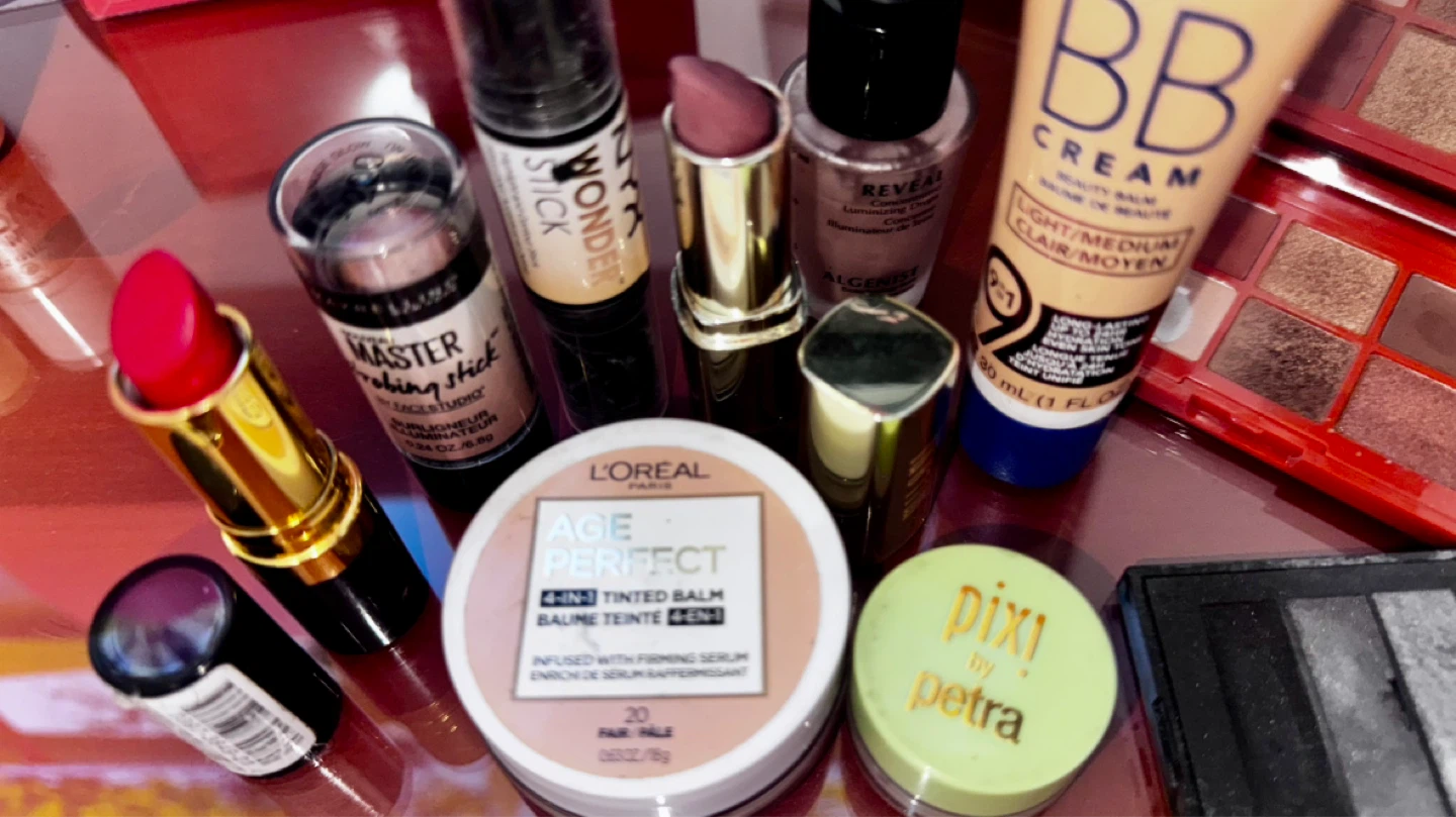 Assorted Makeup Lot - L'Oréal, Maybelline, Rimmel, Pixi - photo 2